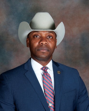 Dr. James Thomas headshot