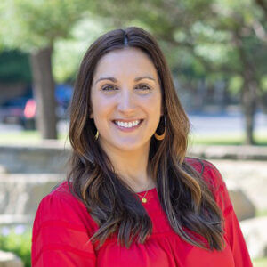 Summer Walters Art and Design portrait.